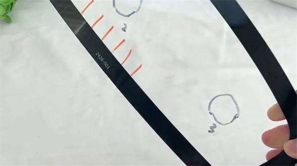 挡风玻璃雾度和透明度是多少？挡风玻璃雾度和透明度测量方法